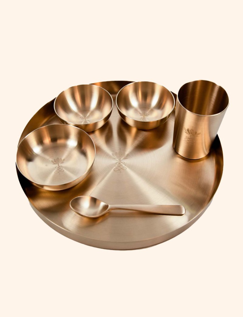 Kansa Lotus Engraved Dinner Set 12 inches