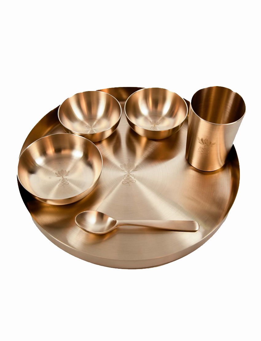 Kansa Lotus Engraved Dinner Set 12 inches